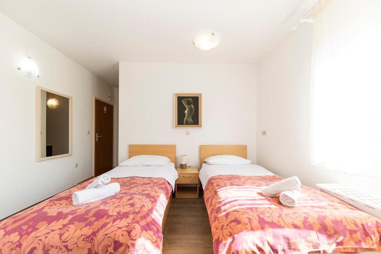זאדאר Guesthouse Villa Irena מראה חיצוני תמונה