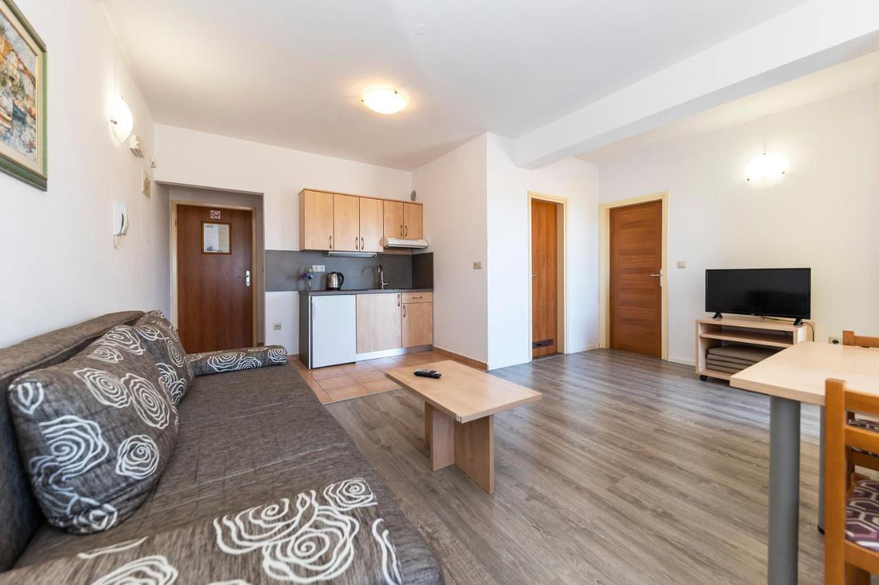 זאדאר Guesthouse Villa Irena מראה חיצוני תמונה