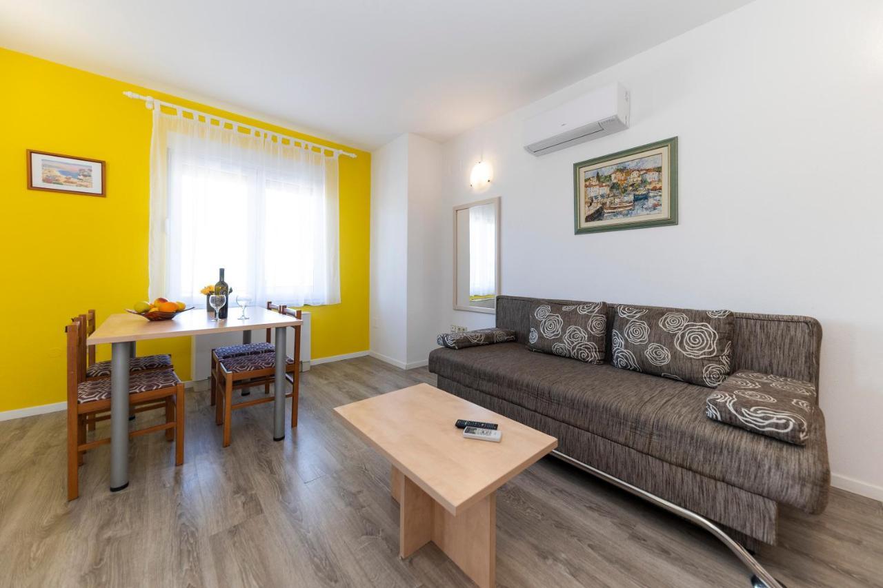זאדאר Guesthouse Villa Irena מראה חיצוני תמונה