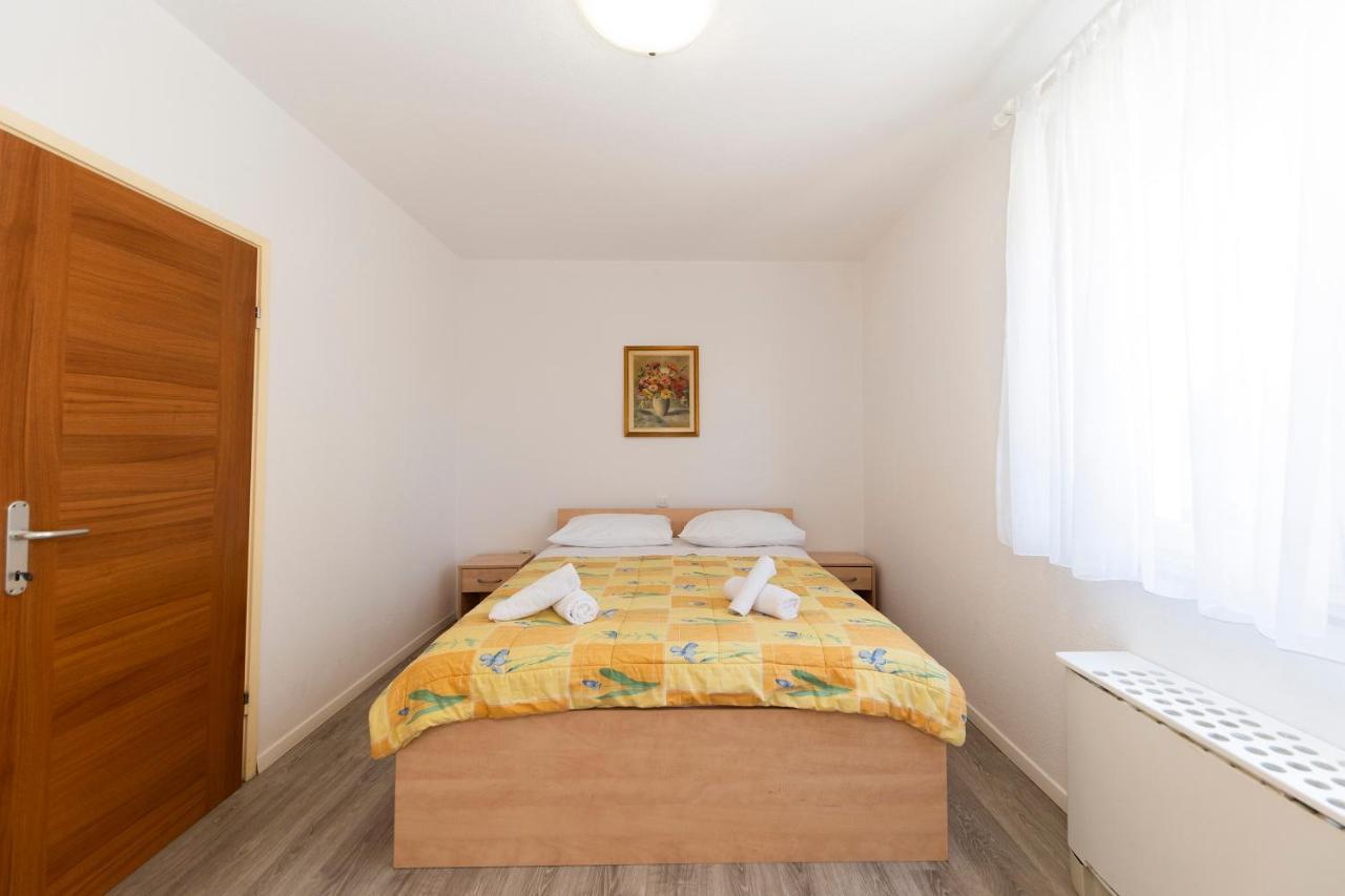 זאדאר Guesthouse Villa Irena מראה חיצוני תמונה