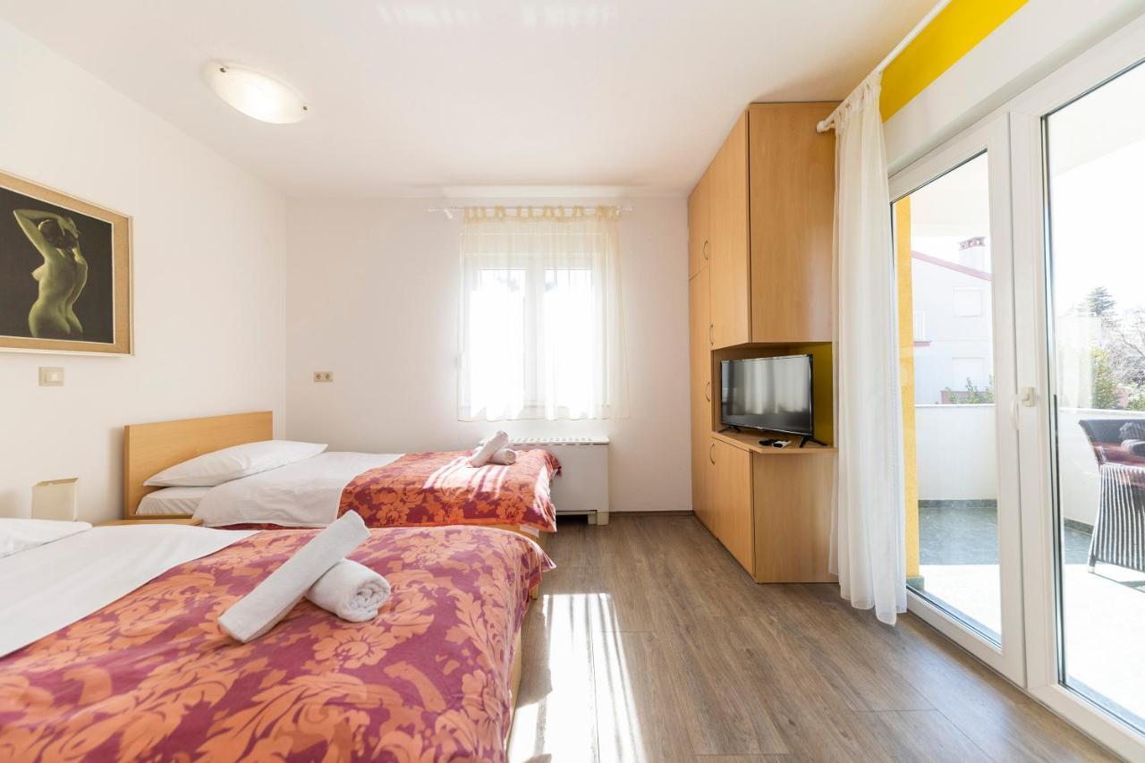 זאדאר Guesthouse Villa Irena מראה חיצוני תמונה